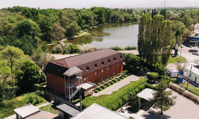 Sverdlov District Hotel | Sultan Bishkek