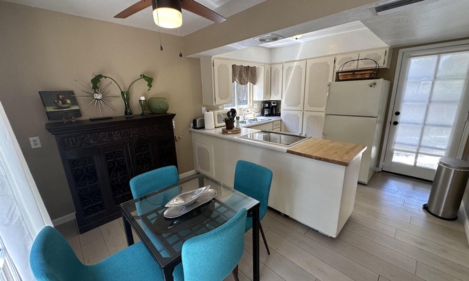 Alhambra Cabaña | Casa de huéspedes acogedora - Consulte nuestra venta de primavera!
