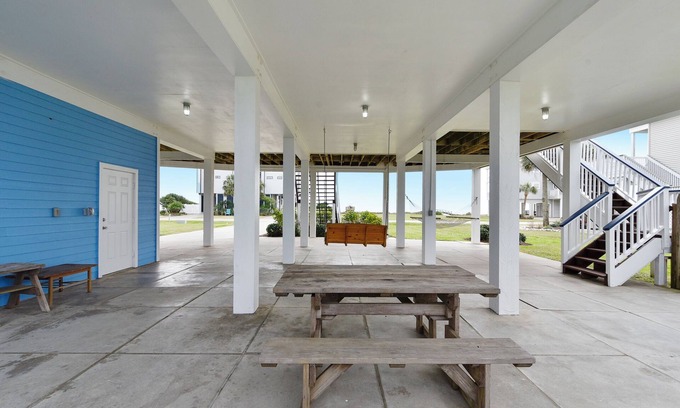 Hershey Beach Cabaña | 4514smrbrzehbnh - Summer Breeze