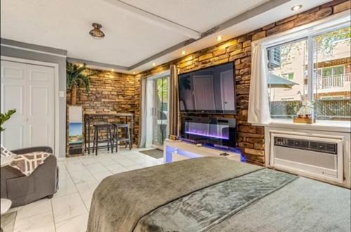Georgetown Apartamento | Summer Getaway in Brooklyn Private Room, Bath, Kitchen & Backyard