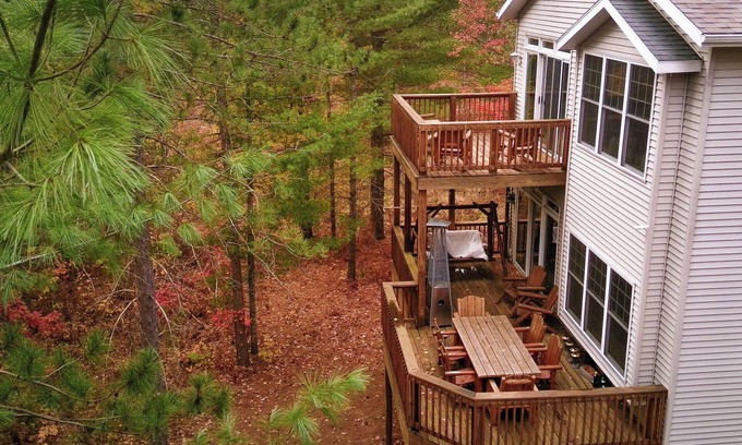 Pellston Casa | Summer Haven w/ Game room, near Mackinaw and Harbor Springs!