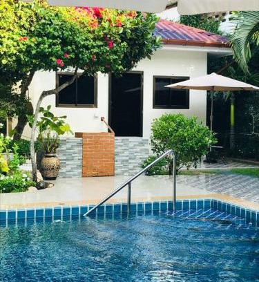 Ratsada Casa | Summer House,shared pool, private bathroom and kitchen