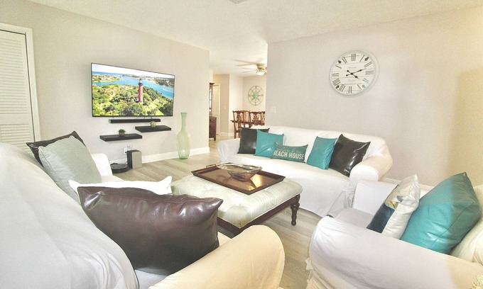 Tequesta Casa | ¡Cotizada recientemente! Retiro de pueblo costero