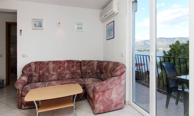 Arbanija Apartamento | Summer Residence Apartment "aida", ambiente familiar y que acepta mascotas
