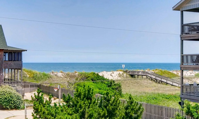 Rodanthe Casa | Casa de ensueño con vista al mar y piscina, jacuzzi, paseo marítimo a la playa, se admiten perros