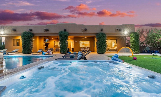 Rio Verde Foothills Casa | Summer Specials - Game Room, SPA, Pool, Putting Green, Multiple Family Fun House