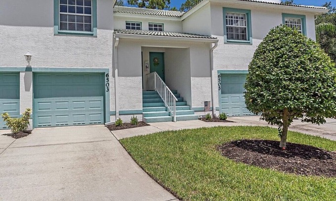 Tara Golf and Country Club Condominio | Summer Specials - GORGEOUS REMODELED 2-2 Townhome - Sarasota/Bradenton