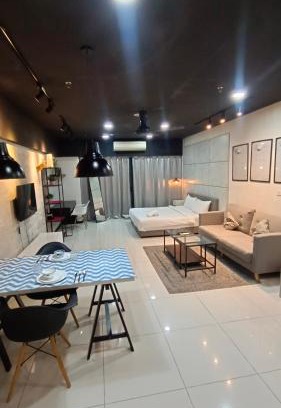 Kuala Lumpur City Centre Hotel | Summer Suites KLCC by CozyNest