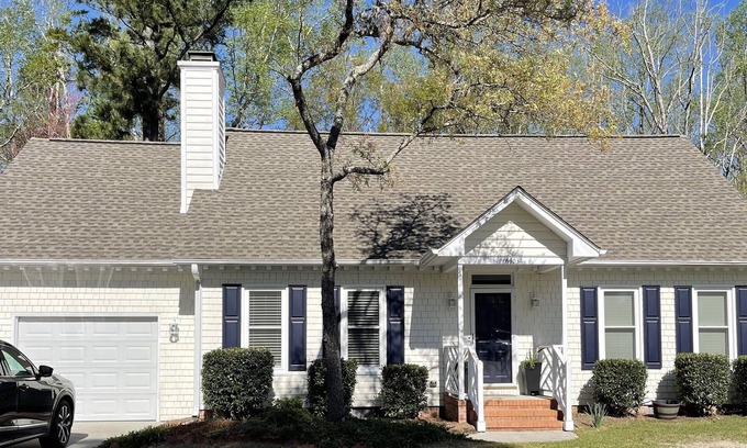 Kings Grant Casa | Summer time fun, beautifully renovated home