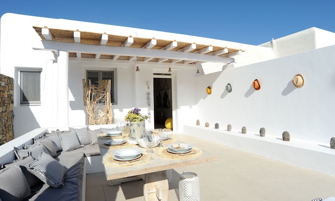 Panormos Villa | Villa de verano con un toque artístico cerca de Panormos
