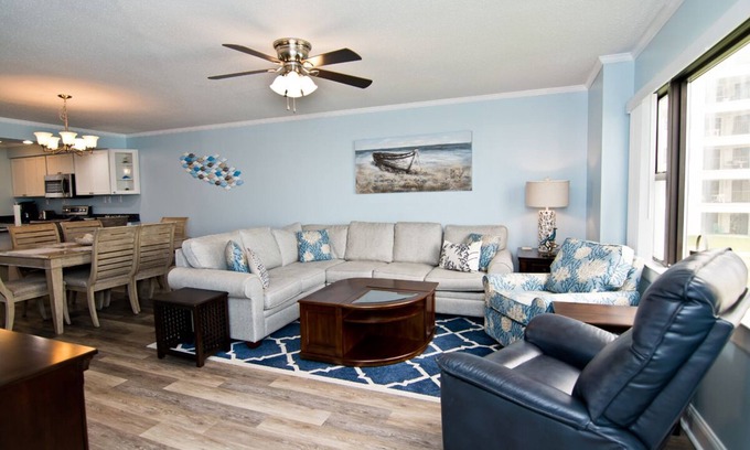 Indian Beach Condominio | Summer Winds B-233, Oceanfront Condo in Indian Beach, NC!