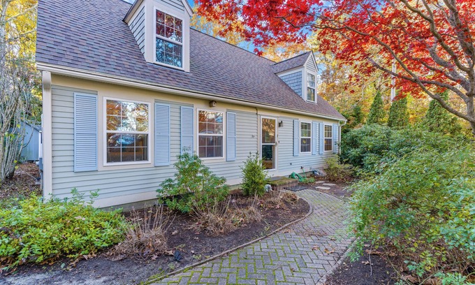 Summersea Casa | Summersea – Charming 4 BDR in Golf Community!