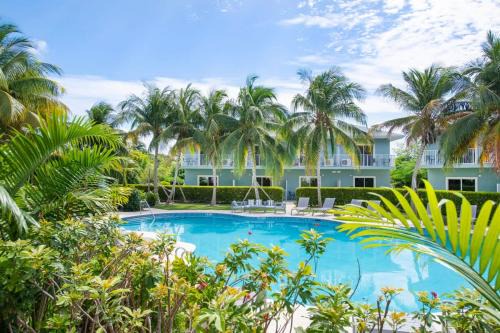 West Bay Casa | Summertime Suites #54