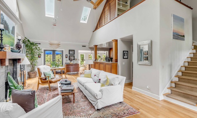 Sullivan's Island Casa | Summertime Sullivans Island Retreat!
