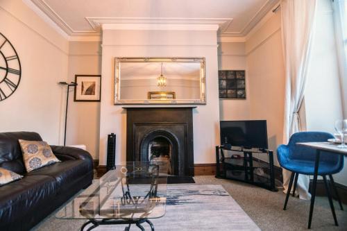 Aberdeen West End Apartamento | SUMMIT Apartment - Cozy Aberdeen West End Flat Prime Location - Perfect for Short or Long stay - 1 bedroom