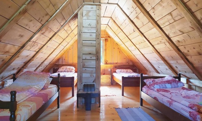 Kabati Casa | Summit Guest House & Grill