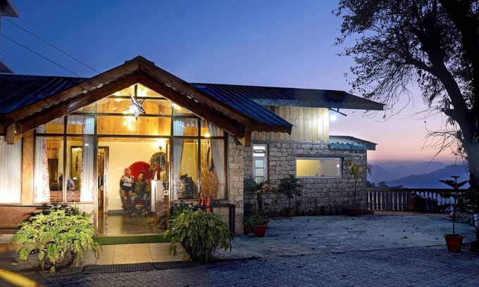 Gangtok Hotel | Summit Namnang Courtyard & Spa