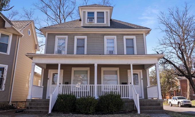 Old North Columbus Casa | Summit Scholars Suites, For 12!