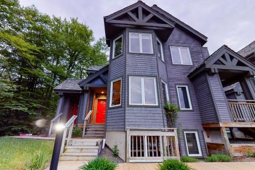 North Troy Apartamento | Summit Solitude & Latitude Adjustment
