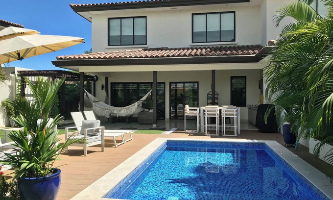 Rio Hato Casa | Sumptuous 4 bedroom townhome