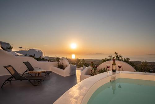 Finikia Apartamento | Sun Angelos Oia - Luxury Cave Suites