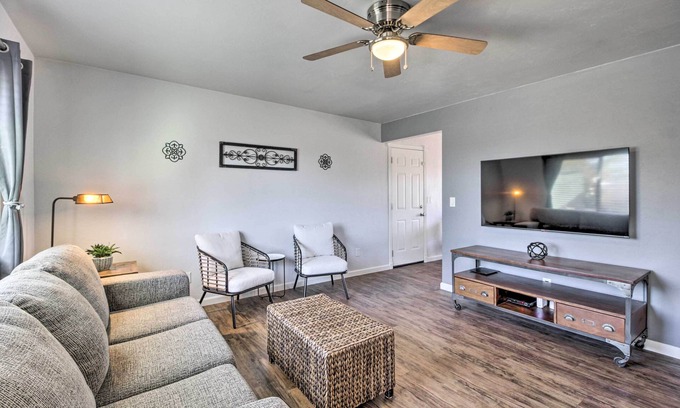Tucson Casa | Sun-Dappled Tucson Home w/ Patio & Grill!