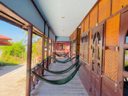 Don Det Casa | Sun down dondet bungalows