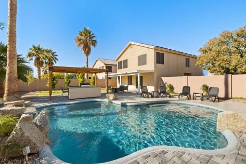 Larissa Casa | Sun-Drenched Terrace: Chic w Grille Firepit Pool