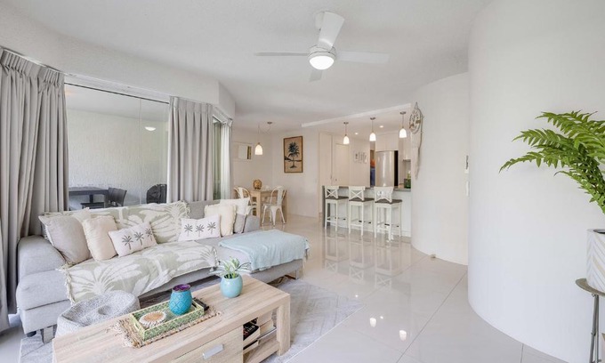 Mooloolaba Apartamento | Sun Filled Getaway at Mainsail