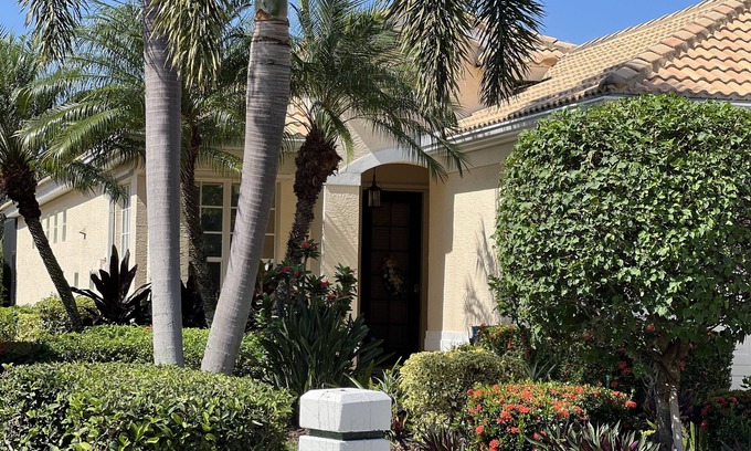 Braden River Casa | Sun, golf, warm weather! What more can we say!!! Beautiful home great location!