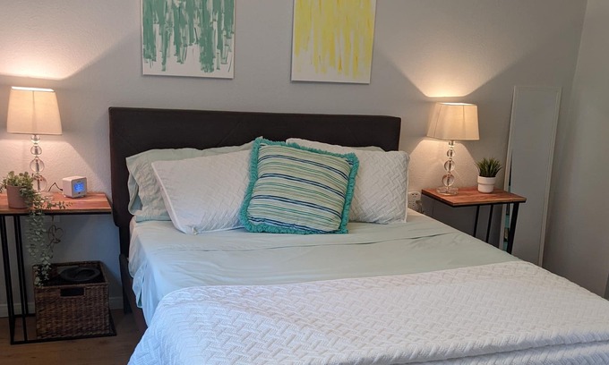 Carlton Hills Casa | Sun-Kissed Suite in San Diego/Santee - 1 bdroom guest house