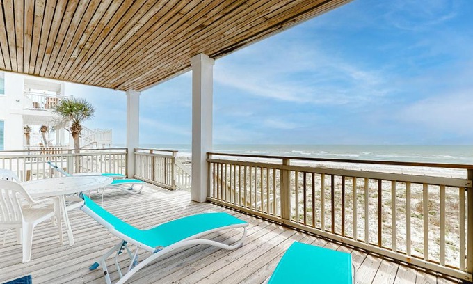 East End Casa | Sun of a Sailor