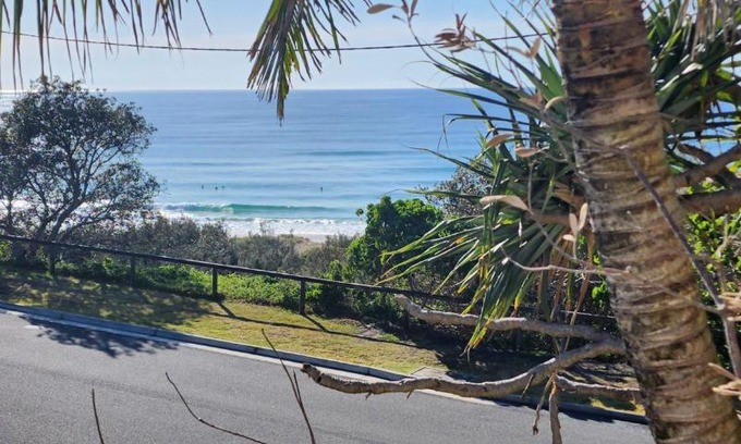 Sunrise Beach Apartamento | Sun, sand, and surf, Sunrise Beach
