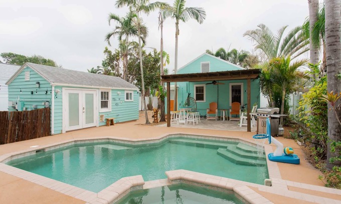 Disston Heights Casa | "Sun Seeker" Private|Heated Pool|Monthly