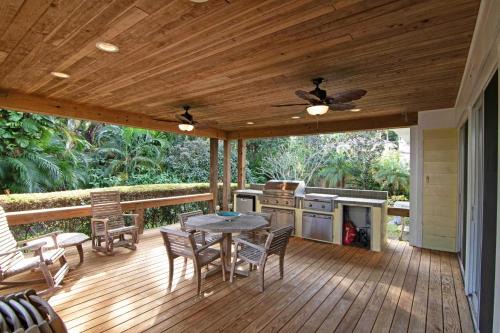 Delray Beach Casa | Sun Shells and Seaspray with Lanai