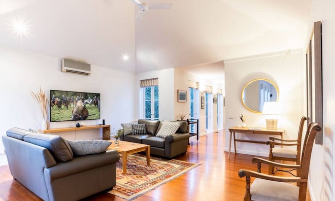 Richmond Casa | Sun-Soaked Sanctuary in the heart of Richmond
