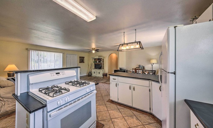 White Pine Casa | Sun-Soaked Trout Creek Escape < 2 Mi to River