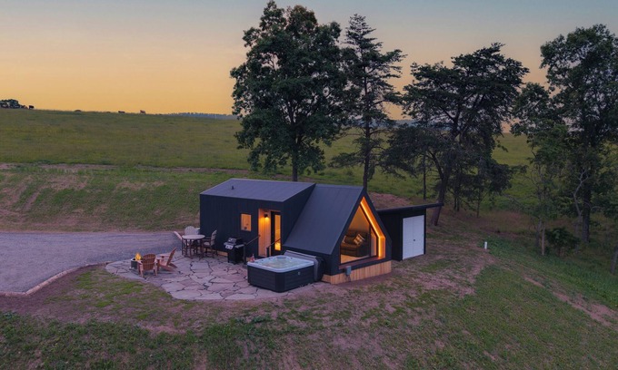 Augusta Casa | Sun Valley Overlook A-Frame | Wow Views + Hot Tub