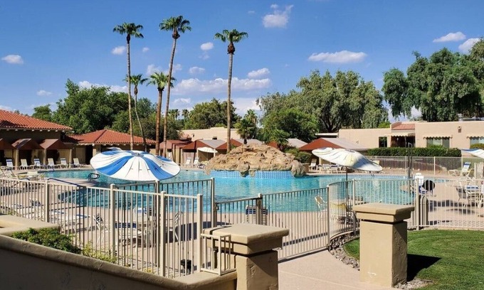 Surprise Condominio | "Sun Village Condo" 55+