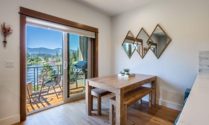 Cle Elum Chalet De Esquí | Suncadia 2 Bdrm Village Chalet Perched on the Pond Resort Core