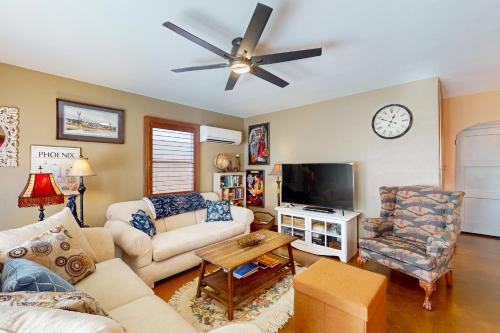 Camelback East Casa | Suncatcher Haven