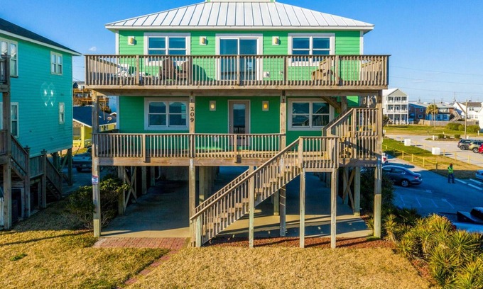 Atlantic Beach Casa | Suncatcher