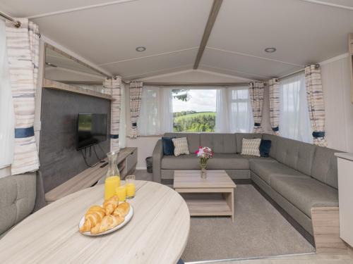 Looe Casa | Suncrest Plus Caravan by Belvilla