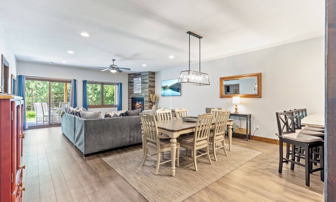 Crosslake Condominio | Sundance Ridge Condo, Heart of Crosslake, Beach