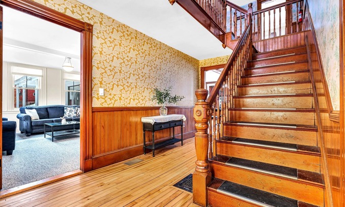 Sunday River Area Casa | Sunday river | 12 beds | hot tub