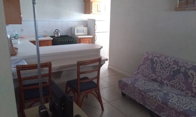 Bridgetown Apartamento | Sundeck Vacation Barbados Apartment #1 upstairs on left side, private entrance