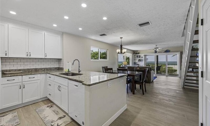 Boca Grande Casa | Sundown 12 - Beachfront Townhome - close to the Village of Boca Grande