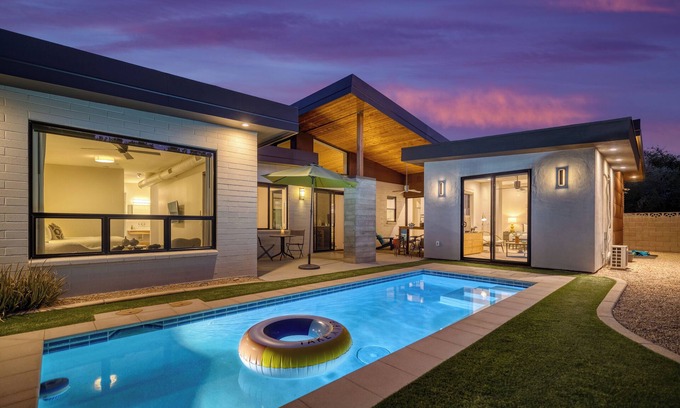 Peaceful Valley Casa | Sundrenched by AvantStay | Pool, Mins to Old Town