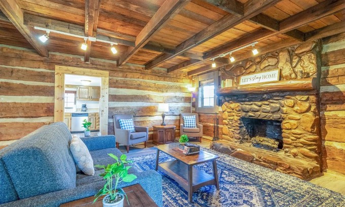 Ten Mile Casa | Sunfish Lodge Historic Cabin on Lakefront