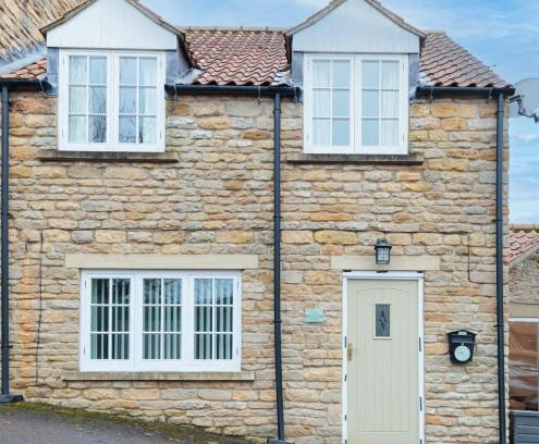 Snainton Casa | Sunflower Cottage - a charming family cottage